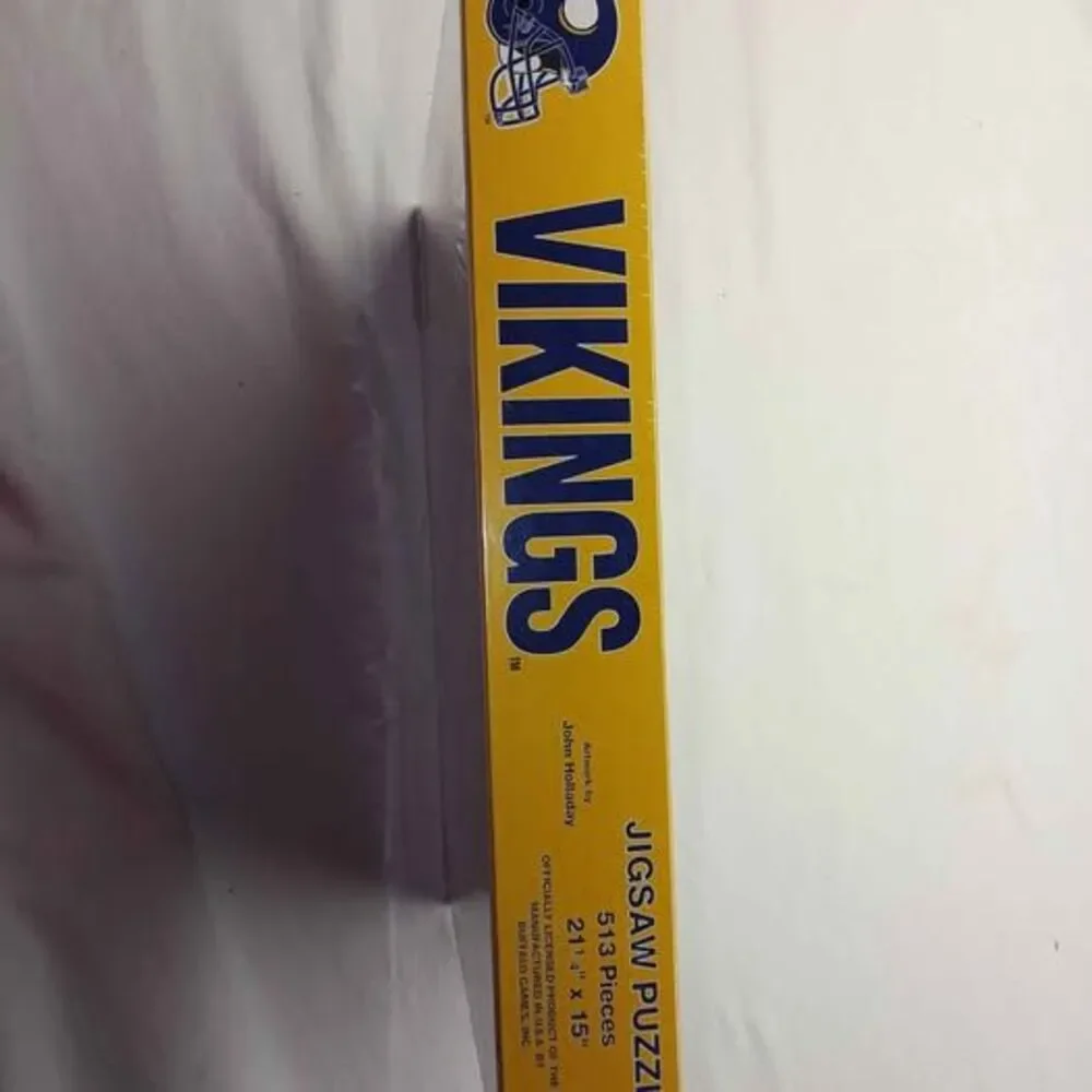 Buffalo Games Minnesota Vikings 513 Piece Jigsaw Puzzle